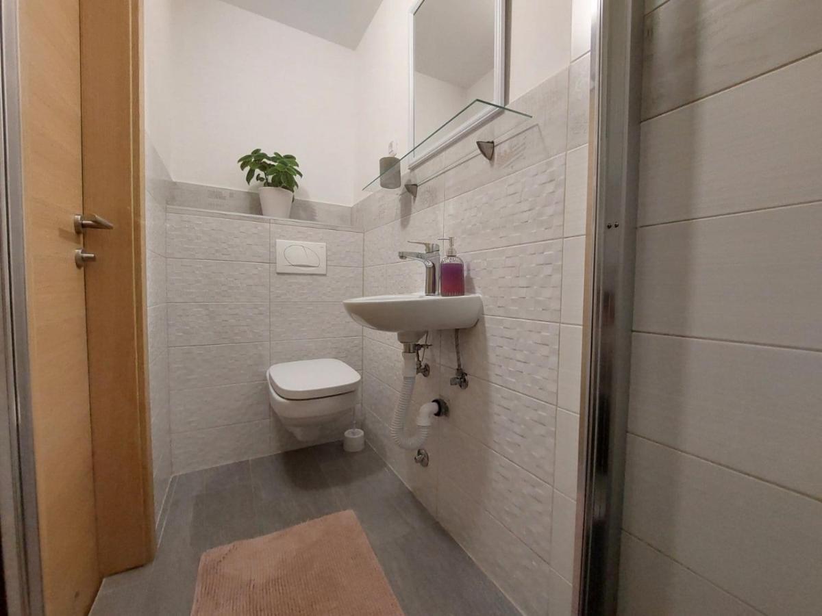 Apartmani Roza Пула Екстериор снимка